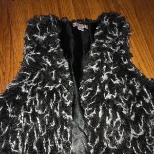 Fur vest